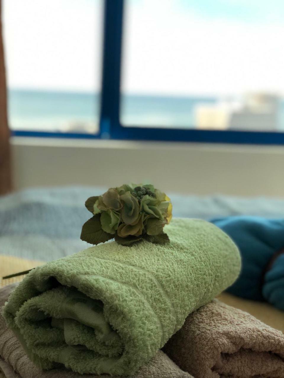 Cozy Bright Apartment With Amazing Sea View บาทูมิ ภายนอก รูปภาพ