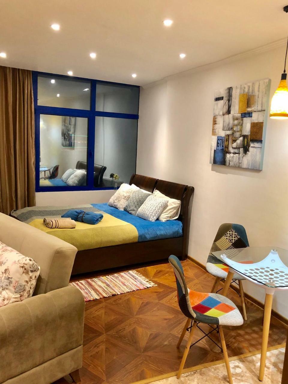 Cozy Bright Apartment With Amazing Sea View บาทูมิ ภายนอก รูปภาพ